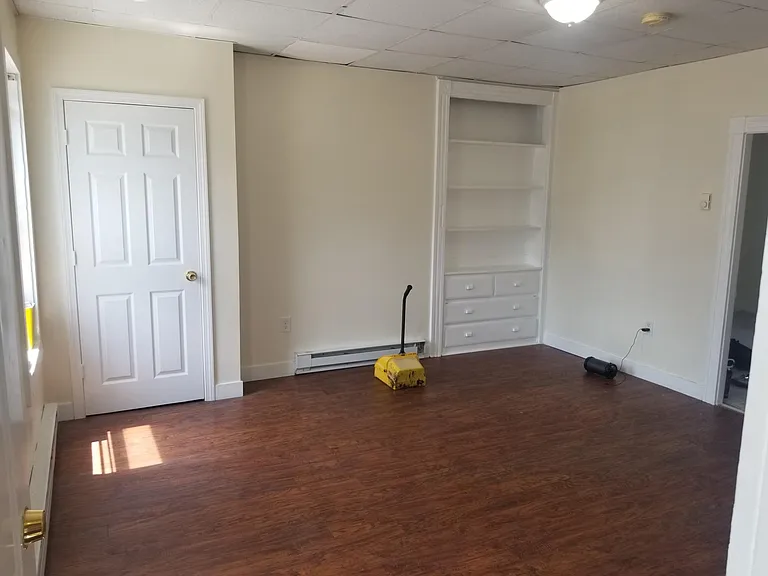 766 King Philip St #2 — Photo 2