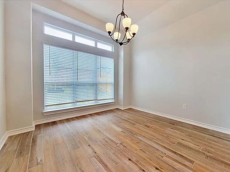 4413 Royal Oak Blvd — Photo 17