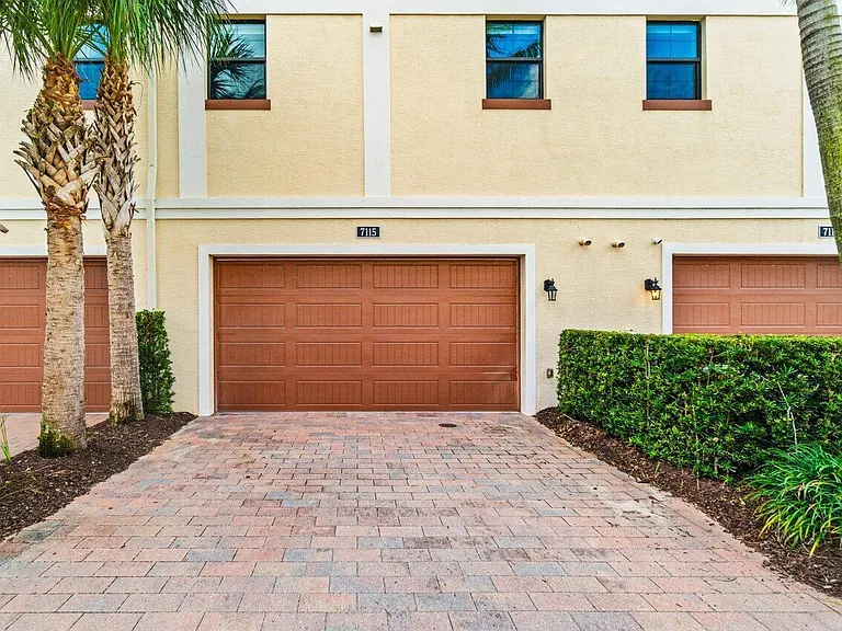 7115 Edison Pl — Photo 45