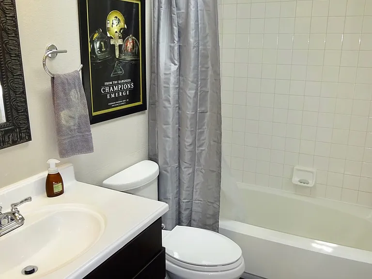 6473 S Tabor Ct — Photo 17