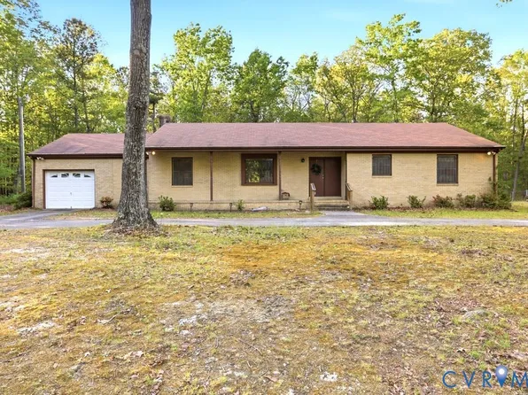 2942 Brierwood Rd, Petersburg, VA 23805