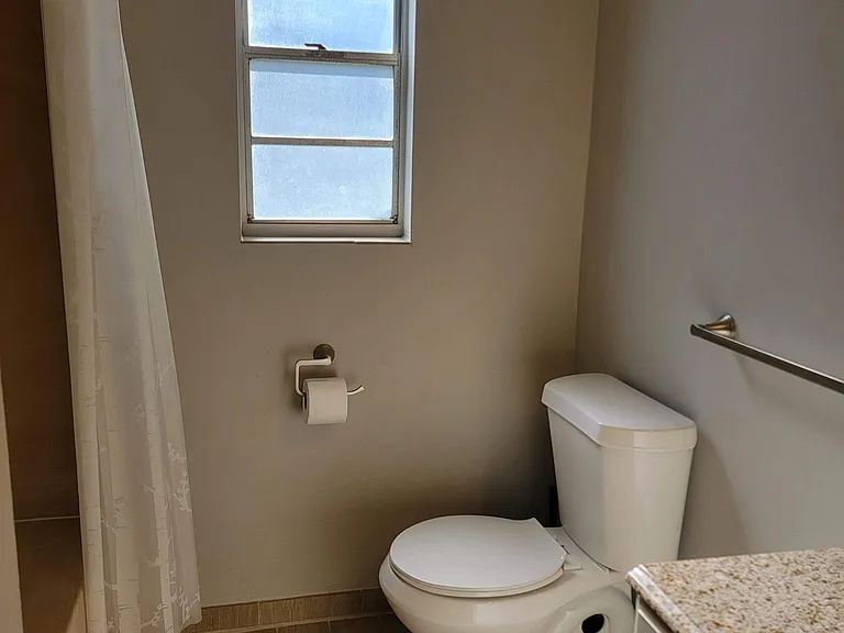 4514 S Gaines Rd — Photo 61