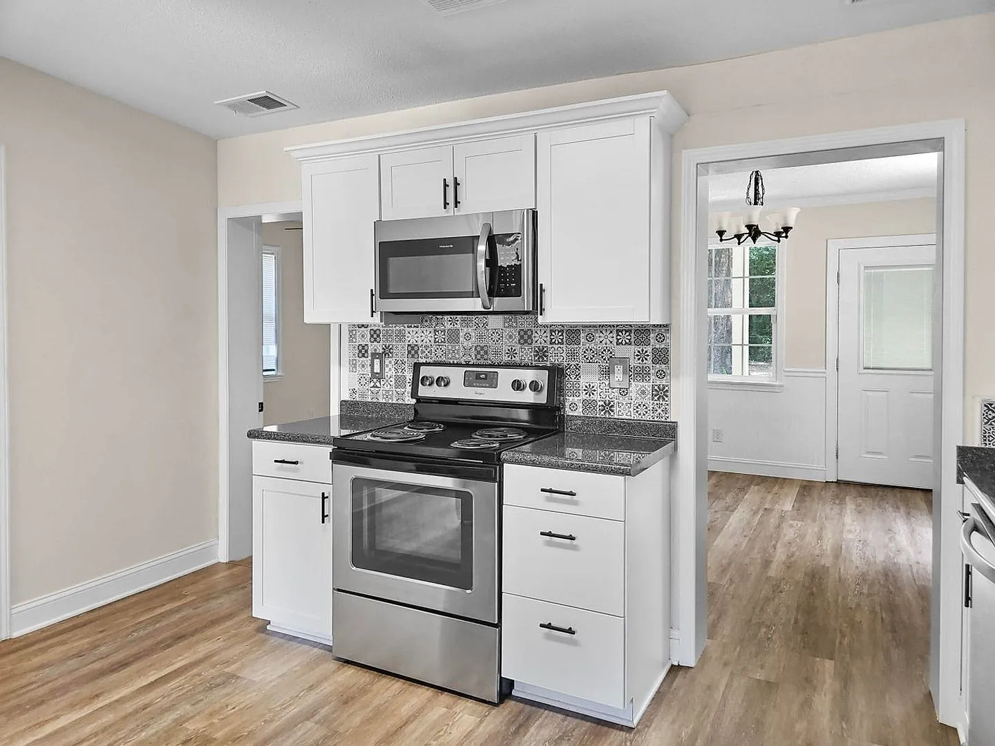 Available Now Half Off First Month's Rent! — Photo 3
