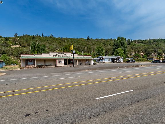 2nd image of 14190 N Umpqua Hwy