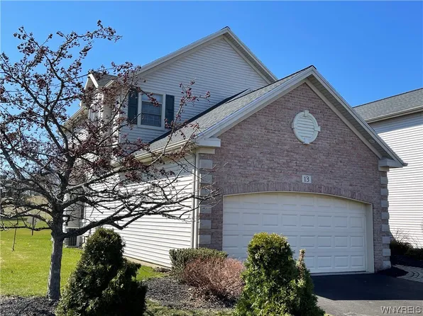 3011L Cloverbank Rd #13, Hamburg, NY 14075