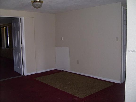 4th image of 2115 Smithfield Pl