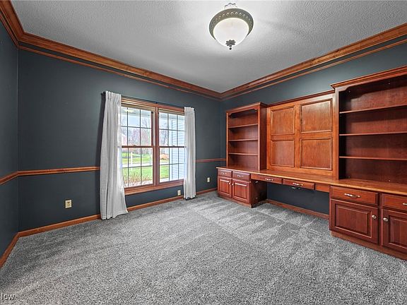 3rd image of 635 Prestige Woods Blvd