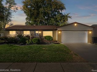 22145 Purdue Ave, Farmington Hills, MI 48336