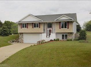 22822 Bluebird Ave, Mattawan, MI 49071