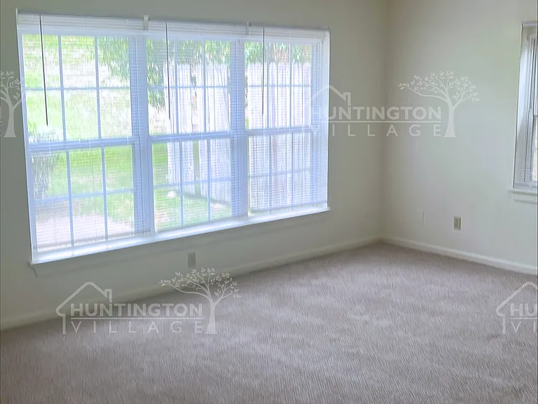 618 Randolph Ave — Photo 3
