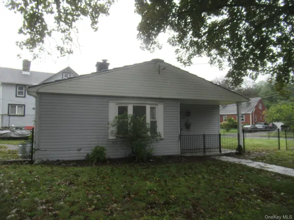 1 Hampton Place, Newburgh, NY 12550