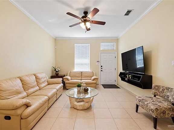 2nd image of 3217 Sprague Rd #18