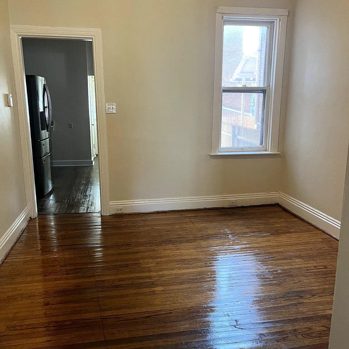1 bed, 1.0 bath, 1752 sqft, $900 — Photo 3