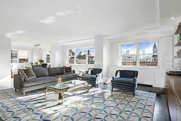 Sold by Compass | media 19