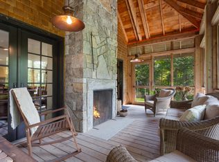 51 Potato Cove Dr, Deer Isle, ME 04627