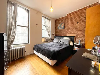 Rented by Century 21 Premier 