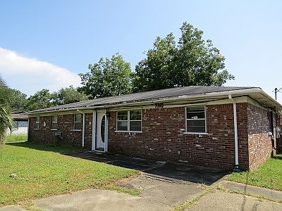 1st image of 7165 Pennington Dr