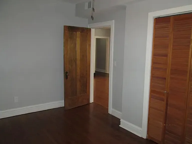 2239 N Fremont St — Photo 13