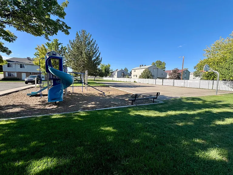 2676 S Ridgeland Park Ln #4 — Photo 10