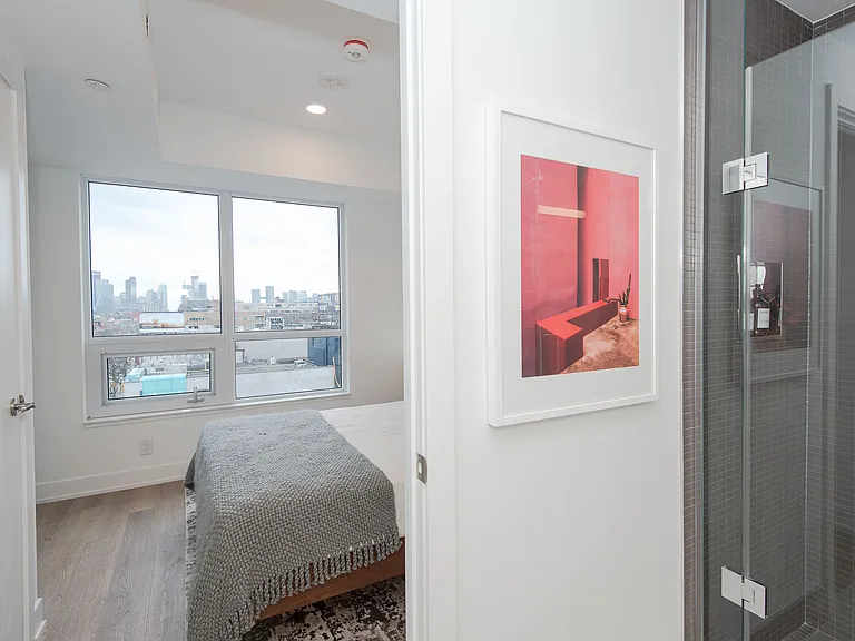 484 Spadina Ave — Photo 50