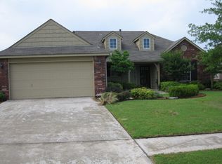 1718 W 119th Pl S, Jenks, OK 74037