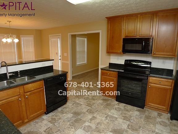 4th image of 2814 Lee Ct