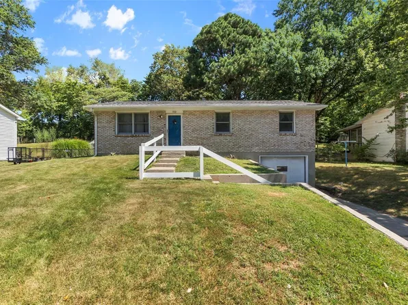 908 Odus Dr, Jackson, MO 63755