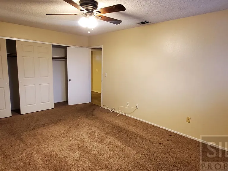 1140 Sumner Pl #B — Photo 17