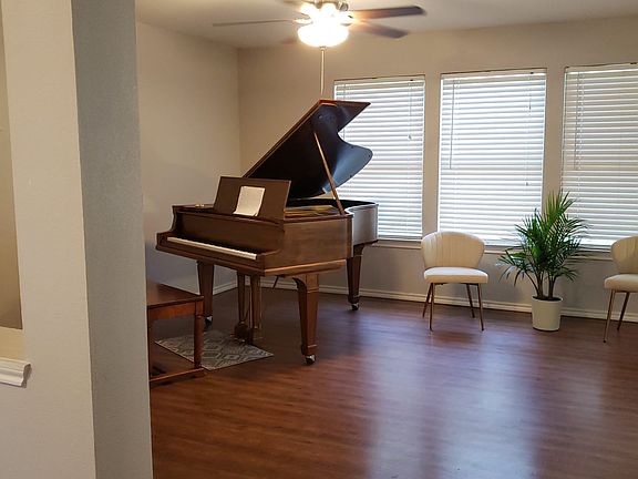 3rd image of 2729 Prairie Creek Dr #2