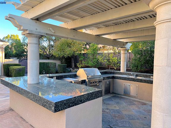 2nd image of 3053 Monte Sereno Ter