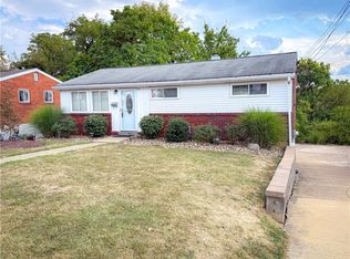 650 Lindsay Rd, Carnegie, PA 15106