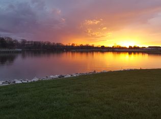 6 Alder Dr APT E, Middle River, MD 21220