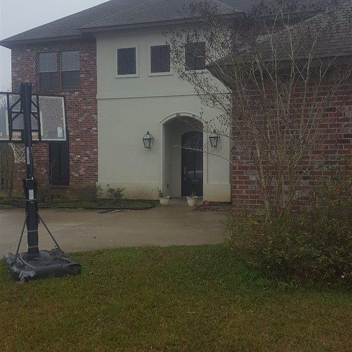 1st image of 18665 Lake Harbor Ln #1