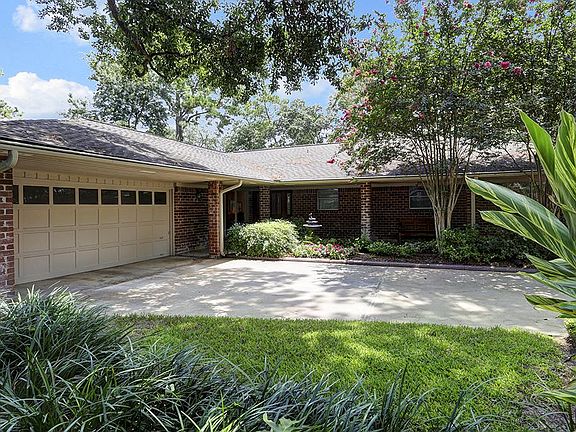 3rd image of 10302 Shady River Dr