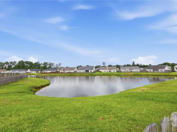 7 Bay Willow Court, Savannah, GA 31407