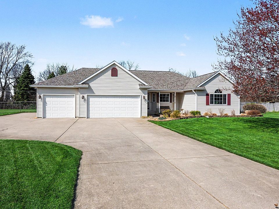 1st image of 53126 Ridgeview Cir