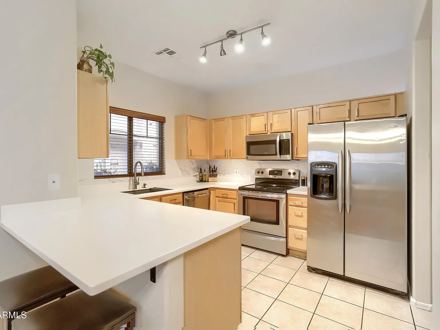 2 bed, 2.0 bath, 941 sqft, $1,800 — Photo 1