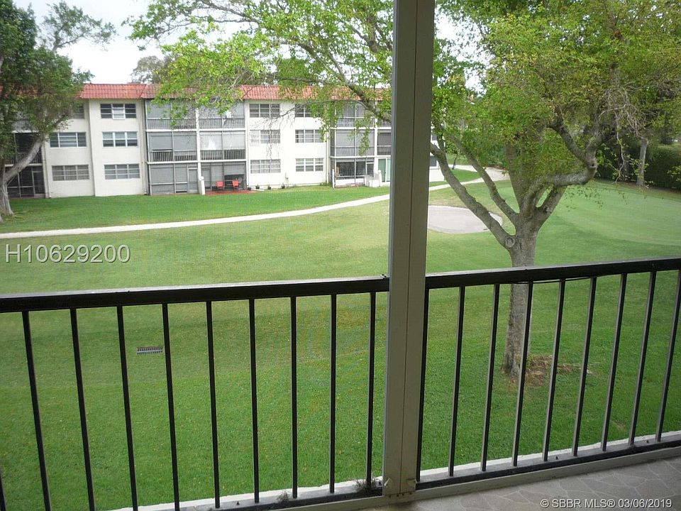 1st image of 830 S Hollybrook Dr APT 305