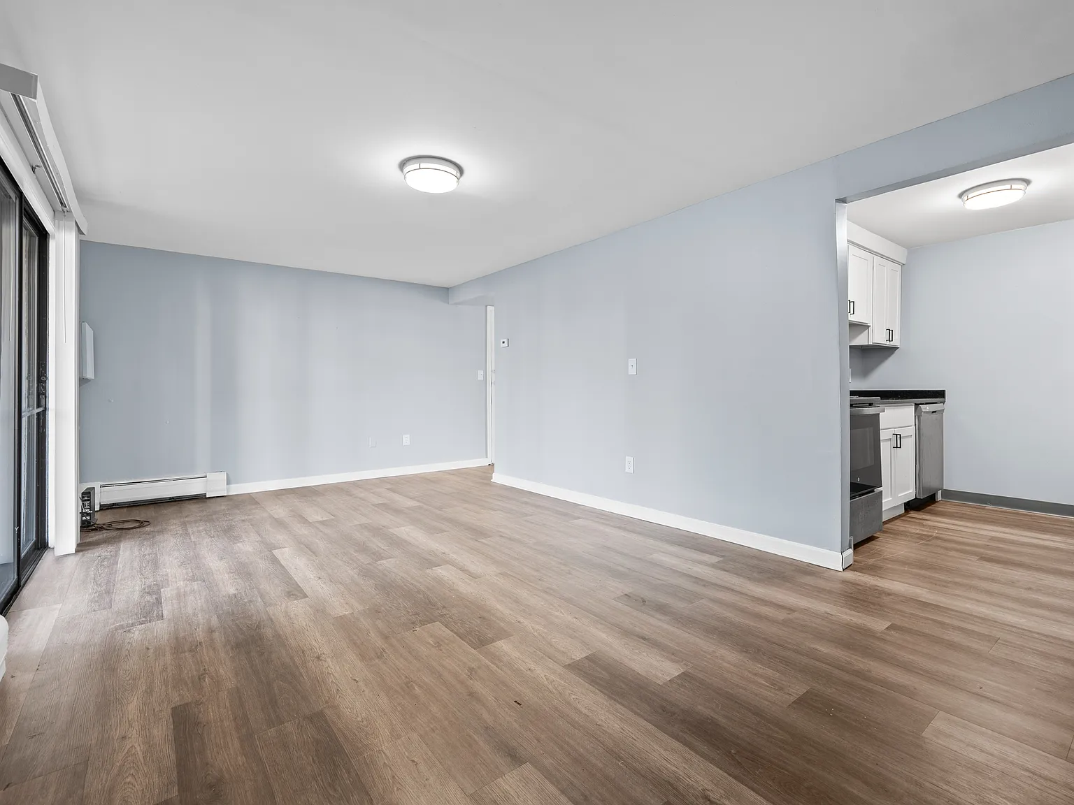 130 Silver Ln — Photo 1