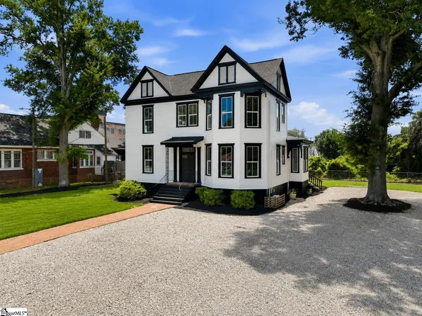 405 Perry Ave, Greenville, SC 29601