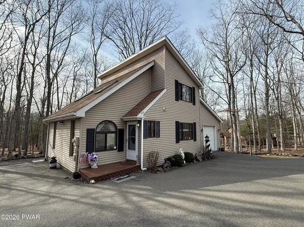 222 Bindale Rd, Tamiment, PA 18371