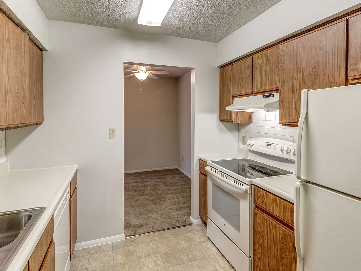 Ashley Pointe — Photo 2