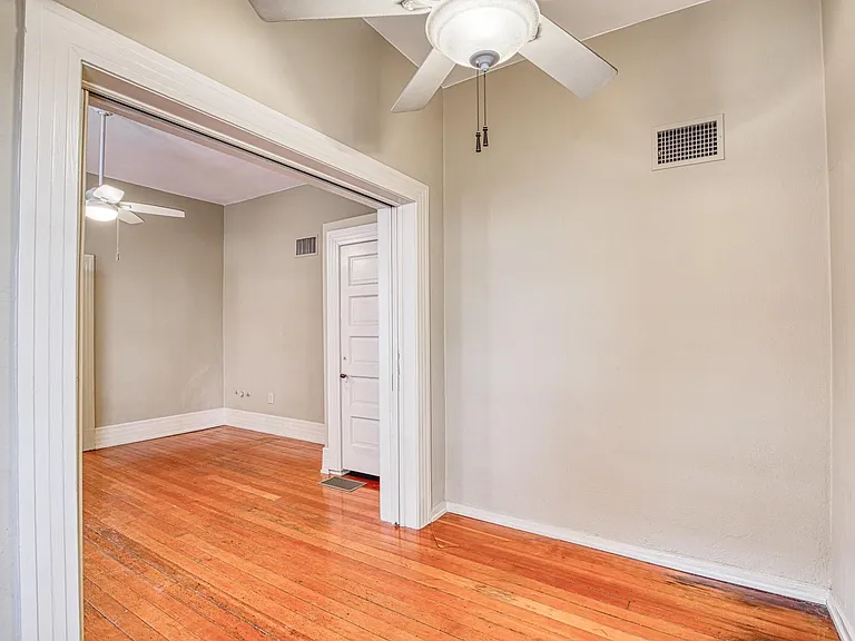 521 E University Blvd #4 — Photo 18