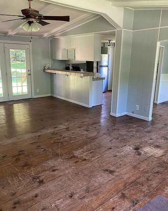 1st image of 42 Oakview Ln