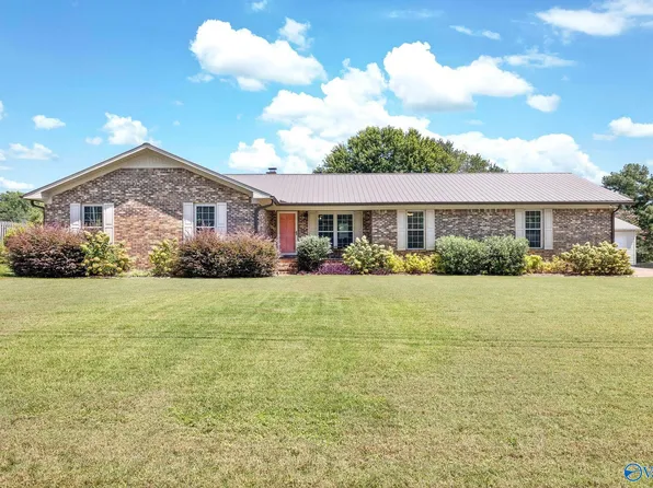 1507 Hickory St, Albertville, AL 35950