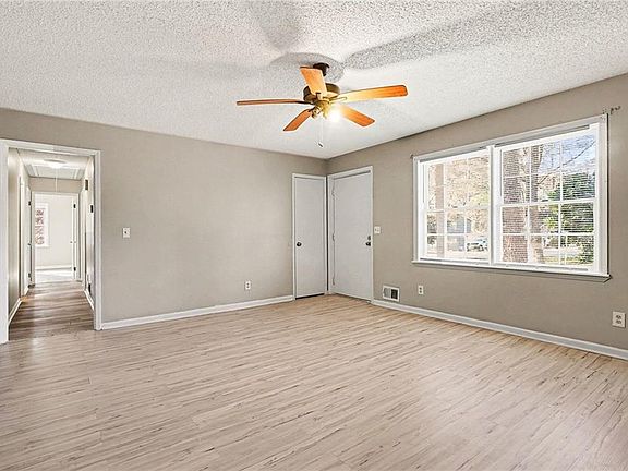 4th image of 4460 Marjorie Rd