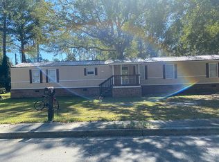 87 Benton St #B, Pembroke, GA 31321