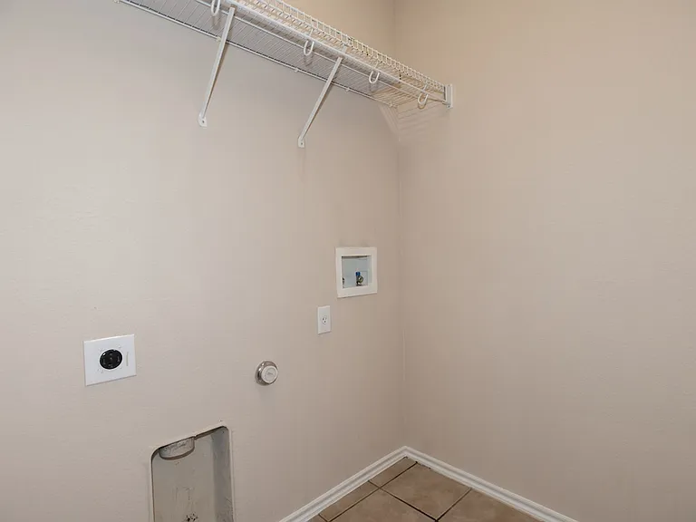 1612 Melissa Oaks Ln — Photo 26