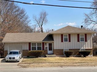 9211 James A Reed Rd, Kansas City, MO 64138