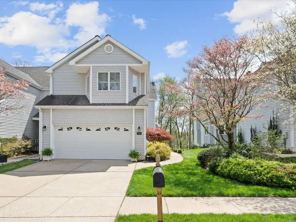 208 W Longspur Dr, Wilmington, DE 19808